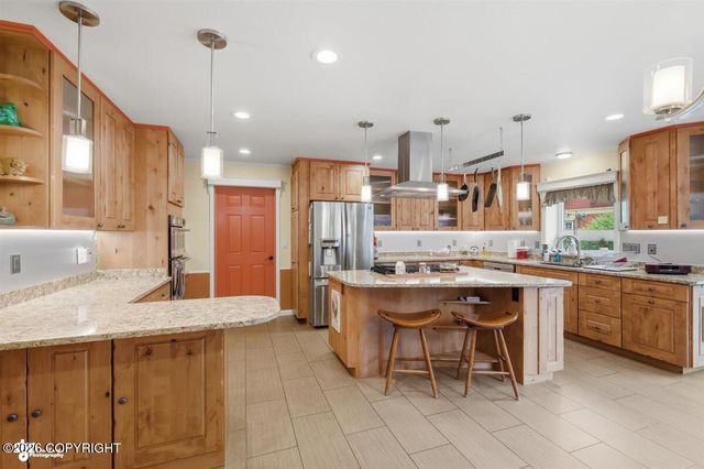 911 E Fairview Loop, Wasilla, AK 99654