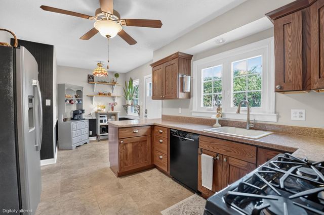 1015 Prospect Boulevard, Waterloo, IA 50701