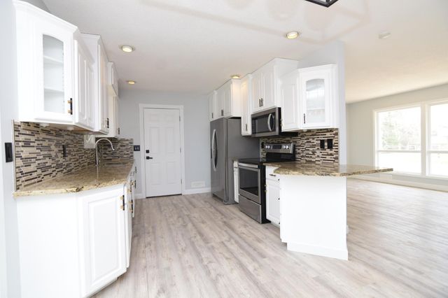 10556 104th Avenue N, Maple Grove, MN 55369
