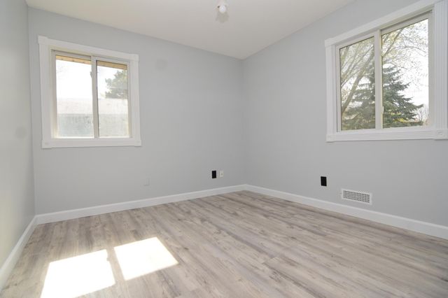 10556 104th Avenue N, Maple Grove, MN 55369