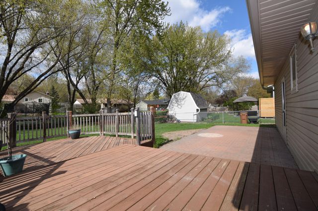 10556 104th Avenue N, Maple Grove, MN 55369