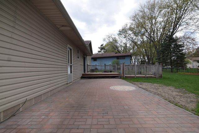10556 104th Avenue N, Maple Grove, MN 55369