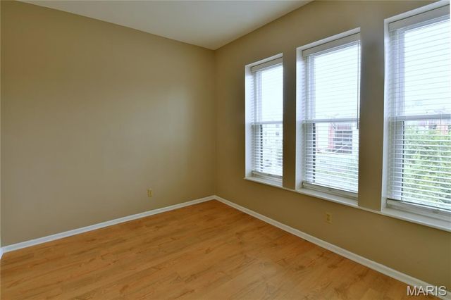 5567 Pershing Avenue 3W, St Louis, MO 63112