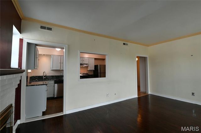 5567 Pershing Avenue 3W, St Louis, MO 63112