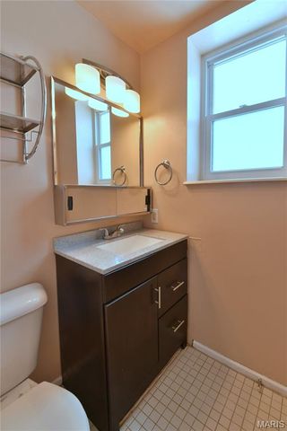 5567 Pershing Avenue 3W, St Louis, MO 63112