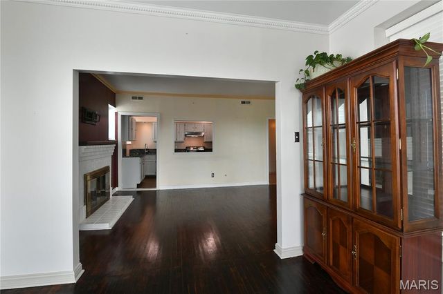 5567 Pershing Avenue 3W, St Louis, MO 63112