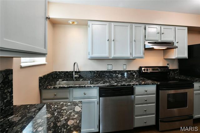 5567 Pershing Avenue 3W, St Louis, MO 63112
