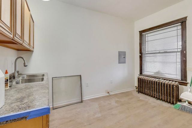 4820 W Washington Boulevard, Chicago, IL 60644