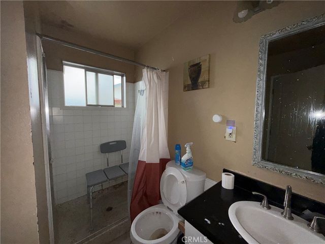 3292 Debbie Lane, Riverside, CA 92501