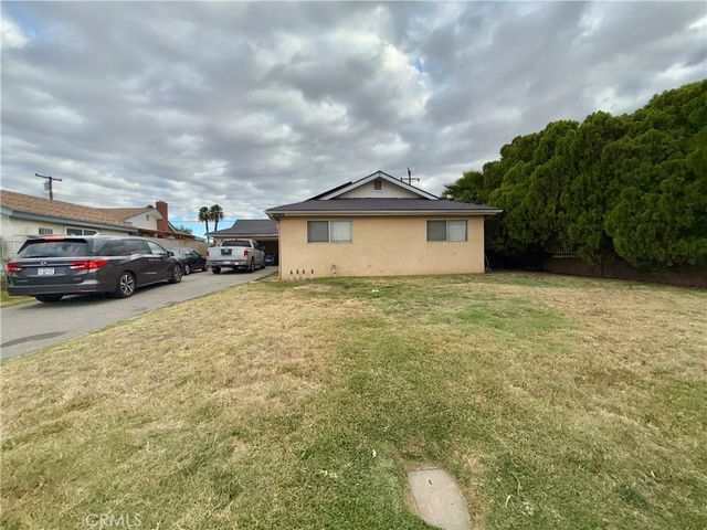 3292 Debbie Lane, Riverside, CA 92501