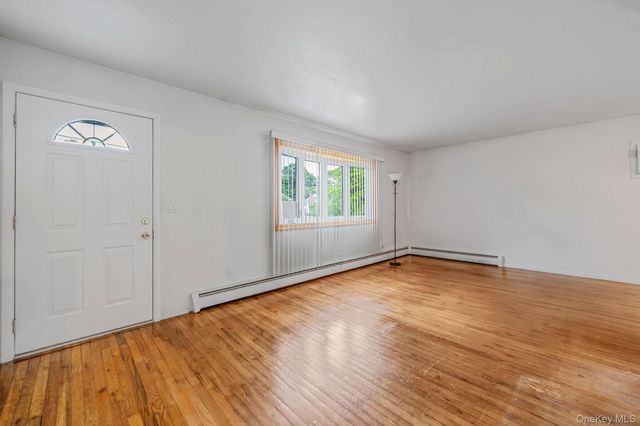 34 Stewart Street, Bay Shore, NY 11706