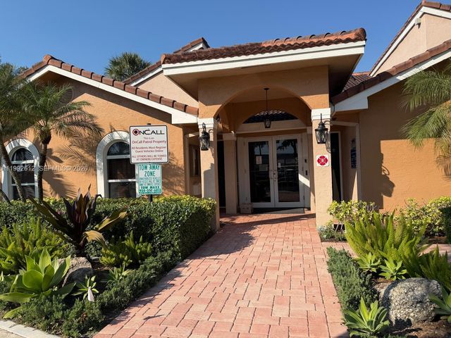 8901 Wiles Road 103, Coral Springs, FL 33067