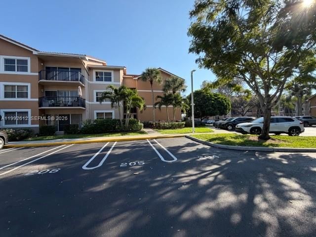 8901 Wiles Road 103, Coral Springs, FL 33067