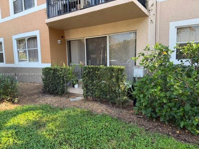 8901 Wiles Road 103, Coral Springs, FL 33067