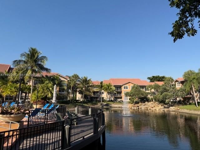 8901 Wiles Road 103, Coral Springs, FL 33067