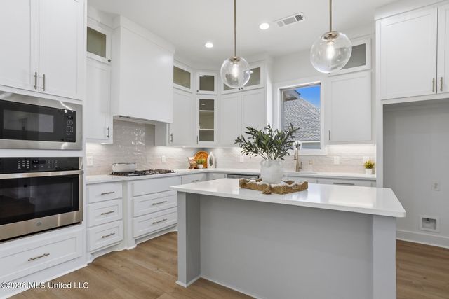 437 Aurora Circle, Canton, MS 39046