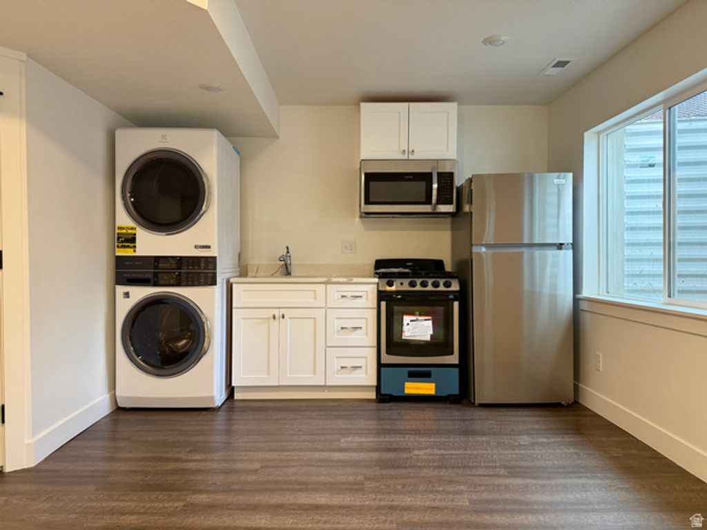 Image 16 of property listing at 121 E 730 N, Tooele, UT 84074