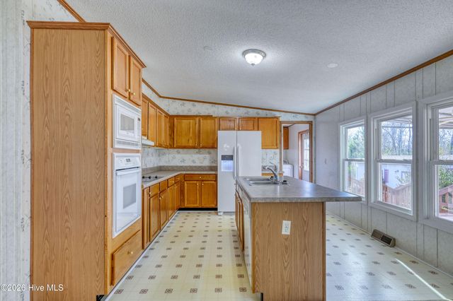 876 Mcclammy Road, Hampstead, NC 28443