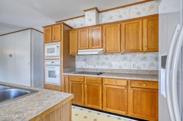 876 Mcclammy Road, Hampstead, NC 28443