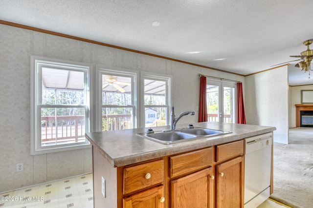 876 Mcclammy Road, Hampstead, NC 28443