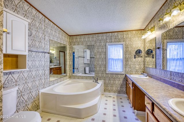 876 Mcclammy Road, Hampstead, NC 28443