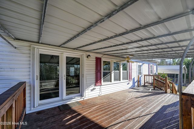 876 Mcclammy Road, Hampstead, NC 28443