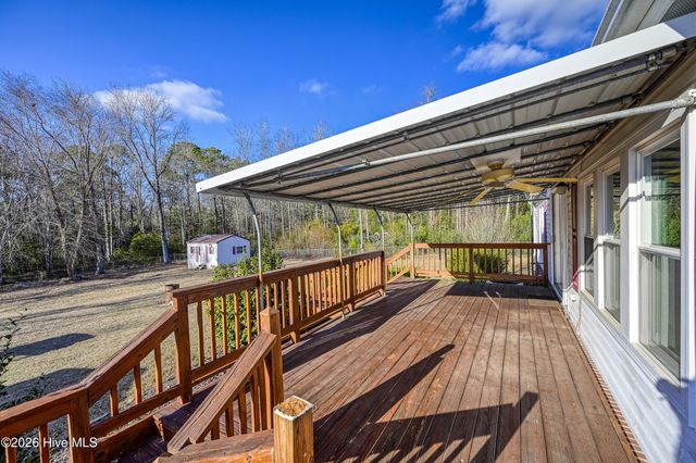 876 Mcclammy Road, Hampstead, NC 28443