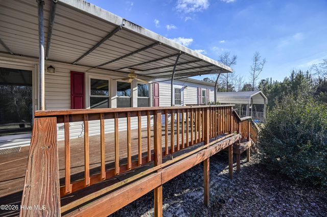 876 Mcclammy Road, Hampstead, NC 28443