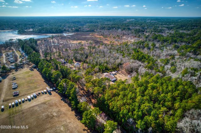 876 Mcclammy Road, Hampstead, NC 28443