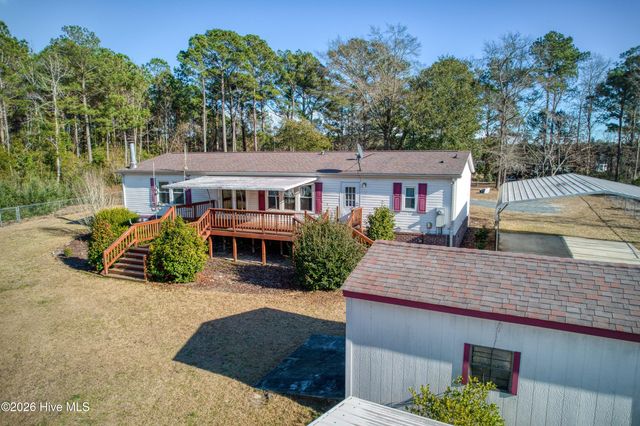 876 Mcclammy Road, Hampstead, NC 28443