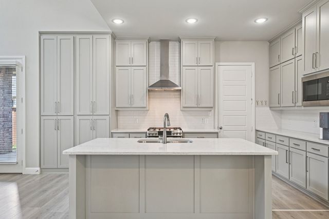 1919 Clinesmith Drive, Farmers Branch, TX 75234