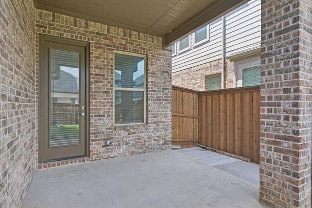 1919 Clinesmith Drive, Farmers Branch, TX 75234