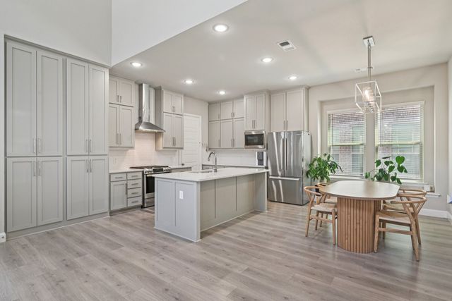 1919 Clinesmith Drive, Farmers Branch, TX 75234