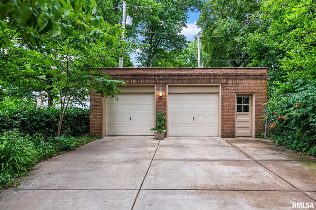 1340 Wiggins Avenue, Springfield, IL 62704