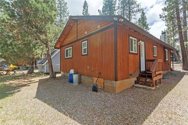 2051 6th, Big Bear City, CA 92314