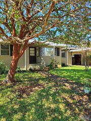 519 S 2nd St, Pensacola, FL 32507