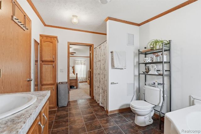 37319 Stone Way, New Haven, MI 48048