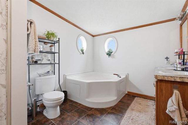 37319 Stone Way, New Haven, MI 48048