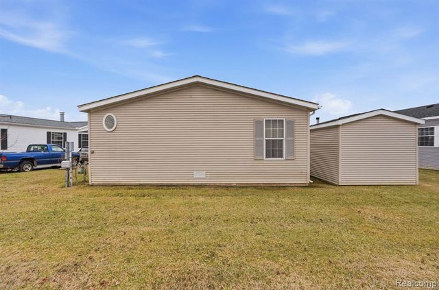 37319 Stone Way, New Haven, MI 48048