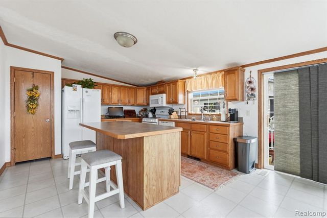 37319 Stone Way, New Haven, MI 48048