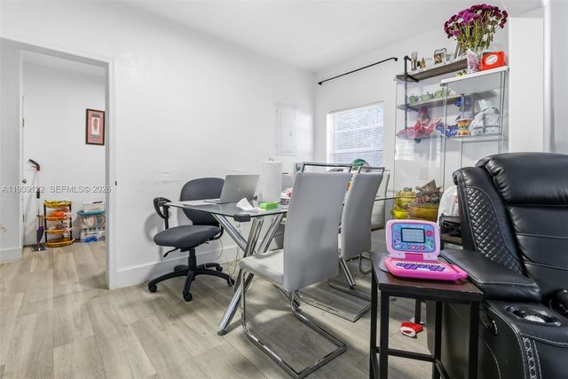 2142 NW 33rd St, Miami, FL 33142