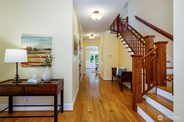 11715 4th Avenue NW, Seattle, WA 98177
