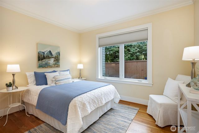 11715 4th Avenue NW, Seattle, WA 98177