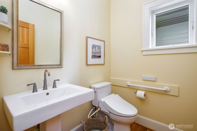 11715 4th Avenue NW, Seattle, WA 98177