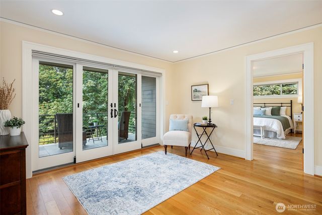 11715 4th Avenue NW, Seattle, WA 98177