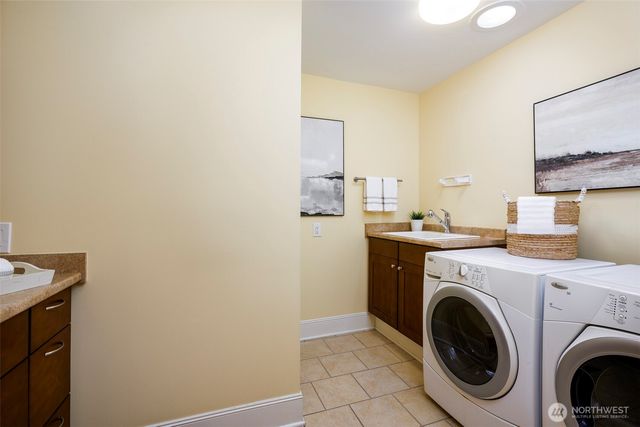 11715 4th Avenue NW, Seattle, WA 98177