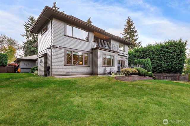 11715 4th Avenue NW, Seattle, WA 98177