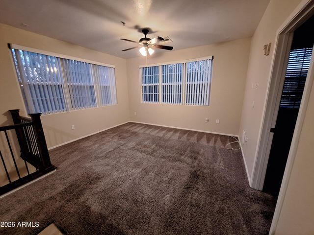 2670 S VOYAGER Drive 101, Gilbert, AZ 85295