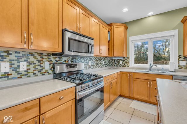 76 Elizabeth Court, Danville, IN 46122