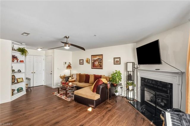 312 Quietwood Drive, Winston-salem, NC 27103